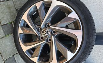 Predam Alu disky s pneumatikamy na Toyotu Corollu
