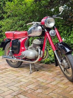 Jawa 350/354 kývačka