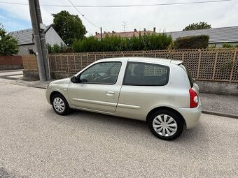 Renault Clio storia