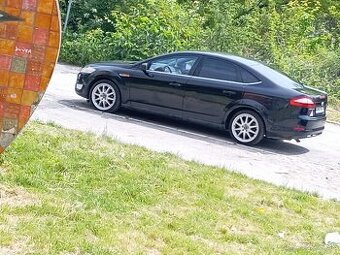 Rozpredám na náhradné diely Ford mondeo