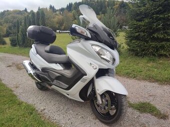 Predám Suzuki Burgman 650