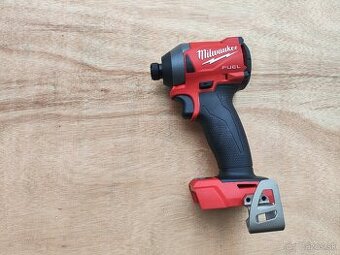 MILWAUKEE M18 FID2-0X AKU 1/4" HEX RÁZOVÝ UŤAHOVÁK