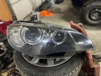 BMW X6 svetlo prave