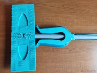 {70}  Teleskopický podlahový mop Leifheit Picobello