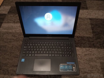 Zachovalý ASUS X553MA