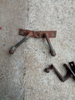 Predám zamykanie na staré okná.
