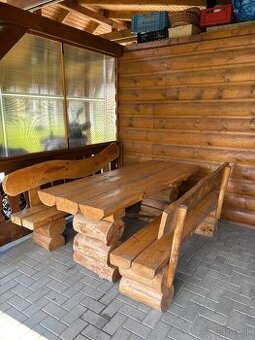 Zrubové záhradné sedenie