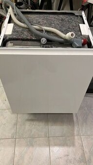 Vstavaná umývačka riadu Beko (60cm)