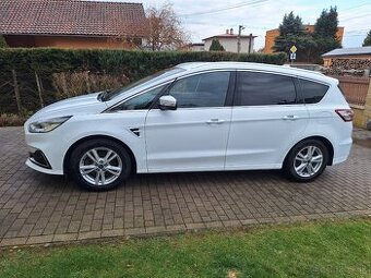 Ford S max