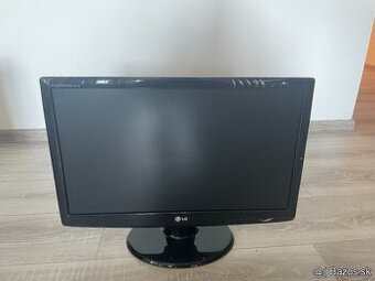 Predám značkovú zachovalú hráčsku zostavu Asus