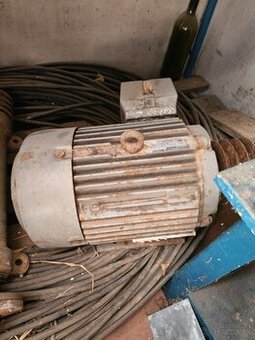 Elektromotor
