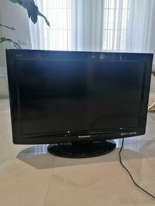 Panasonic LCD TV 82"