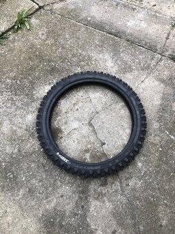 Pneumatika na motorku