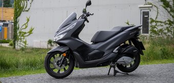 Prenajom Skutra PCX 125