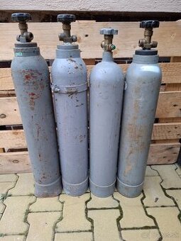 CO2 fľaše