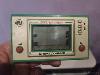stara ruska konzola 80e