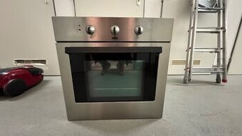 Elektrická rúra Zanussi ZOB 654