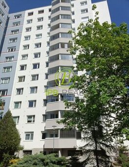 3-izb. byt s loggiou na ul. Jána Poničana v Devínskej Novej