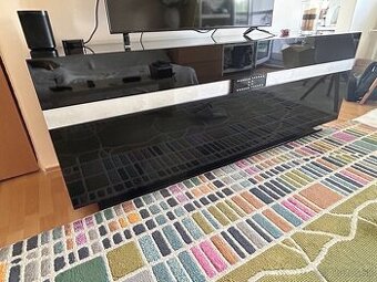 Dizajnová luxusná komoda – vysoký lesk, Swarovski kryštály