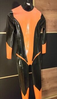 Latexovy catsuit 100% latex