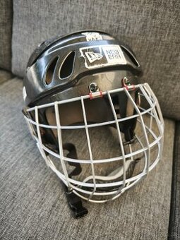 Hokejova helma s mriezkou CCM RES 300