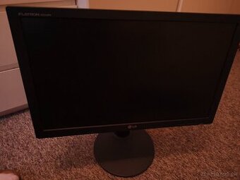 Monitor LG FLATRON W2442PA + pivot stojan