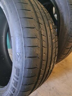 Predam Pneu 245/40 r19 - 1