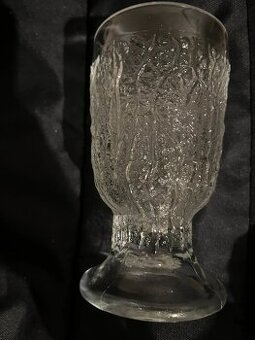 Retro masivny kalich