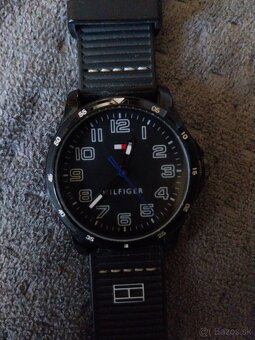 Predám detské hodinky Tommy Hilfiger – 35 €
