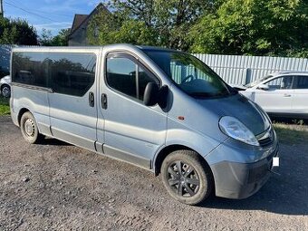 Opel Vivaro 2.0D 84kw, r.2008, 5míst, klima, automat