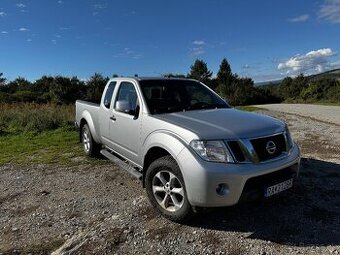 Nissan Navara King Cab 2.5 dCi FE