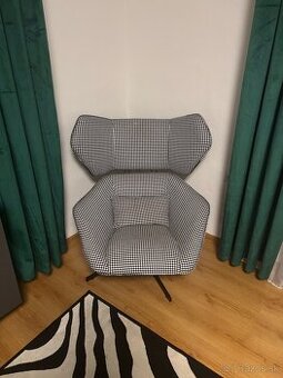 Dizajnové otočné kreslo