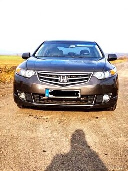 Rezervované do 15.1. 2026 Honda Accord 2.0 V-Tec