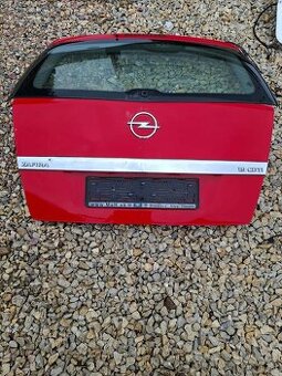 Kufrové dvere Opel Zafira B