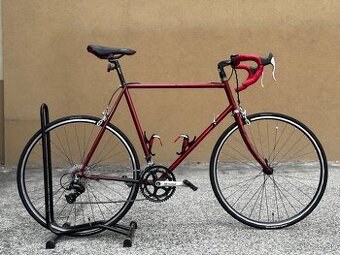 Cestný bicykel favorit