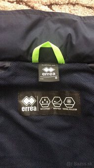 Tmavomodrá bunda Errea s kapucňou S/170
