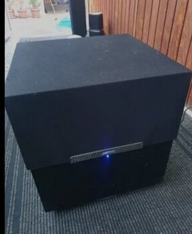 Mám na predaj. Aktívny sub a 400 200watt rms