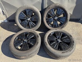 KIA Sportage 5x114,3 pneu 235/55 R18 -Originál elektrony