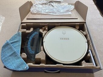 Roboticky vysavač TESLA Robostar IQ3000
