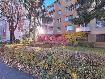 ADOMIS - predáme 2izbový tehlový byt 57m2, balkón, Podhradov
