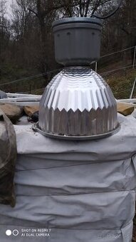 závesná priemyselná lampa