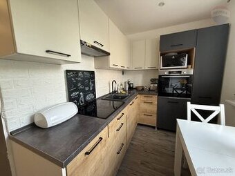 NA PREDAJ 2.izb.byt v Martine - M.R.Štefánika - 1