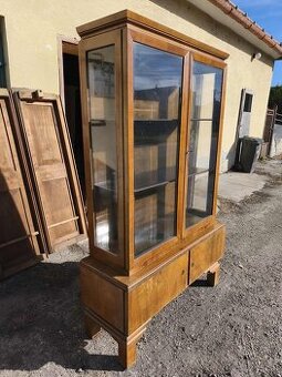 Originálna Art Deco vitrína/skriňa