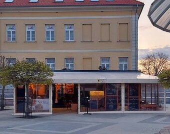 Kaviareň/Mobilný dom/Gastro stánok v centre Veľkého Šariša