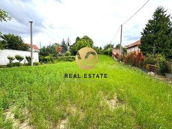 Na PREDAJ  676 m2 - stavebný pozemok Močenok