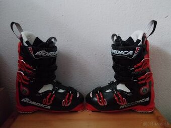 flex 130 - lyziarky NORDICA velkost 42 (8) Sport a Pro mach