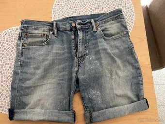 Levis kratasy 32inch