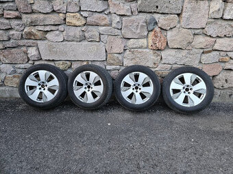 Audi E- Tron disky a gumy
