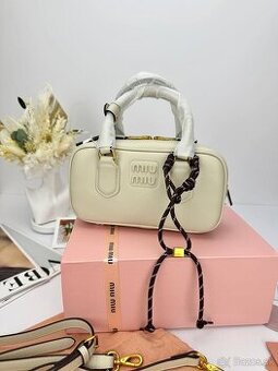 Prémium kabelka Milky Cream