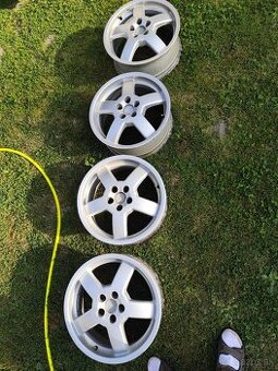 Predám disky elektróny pasujú golf 4 Octavia 1